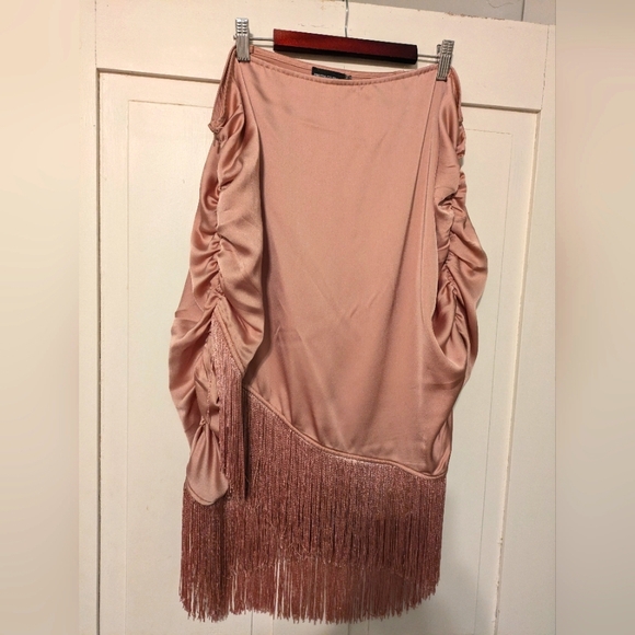 PrettyLittleThing Silky Pink Skirt with Layered Fringe- 1X - Picture 1 of 6